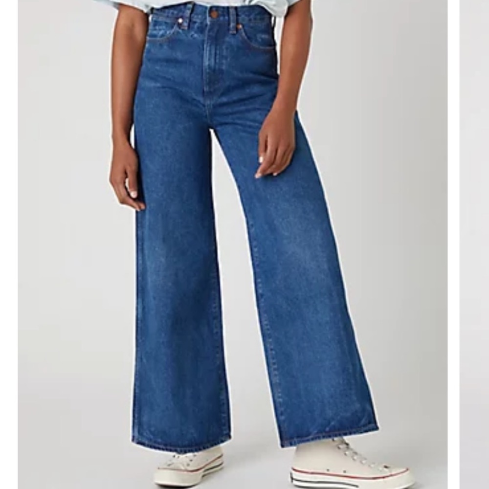 WOMEN'S WRANGLER® WORLDWIDE 661 HIGH RISE WIDE LEG JEAN IN UNDER WATER WORN ONCE